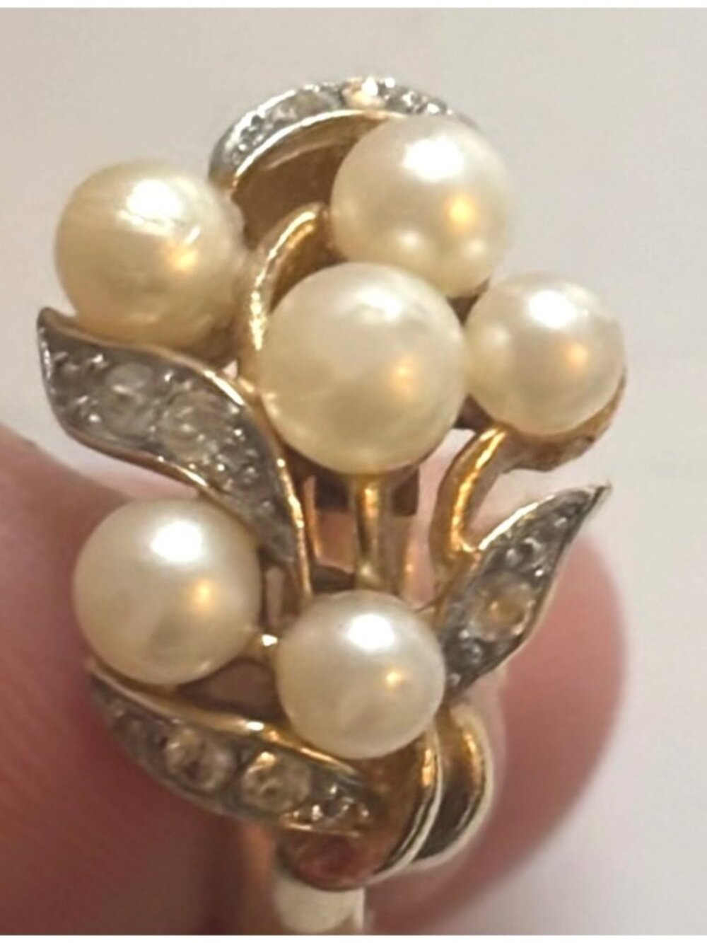 Vintage 1975 Avon "Fan Fare" Faux Pearl & Rhinestone Cluster Cocktail Ring